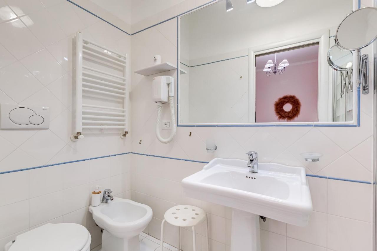 Trevi Fountain Modern Apartment Rome Extérieur photo
