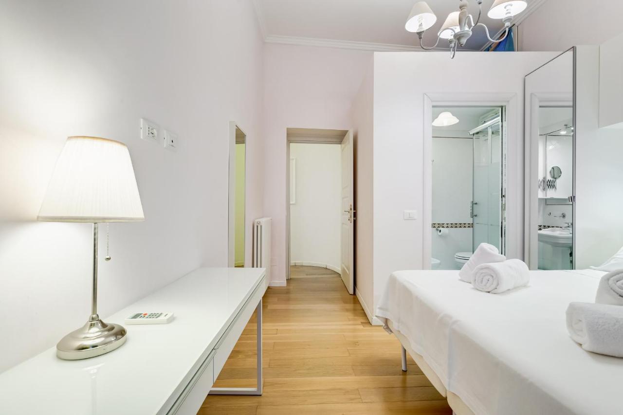 Trevi Fountain Modern Apartment Rome Extérieur photo